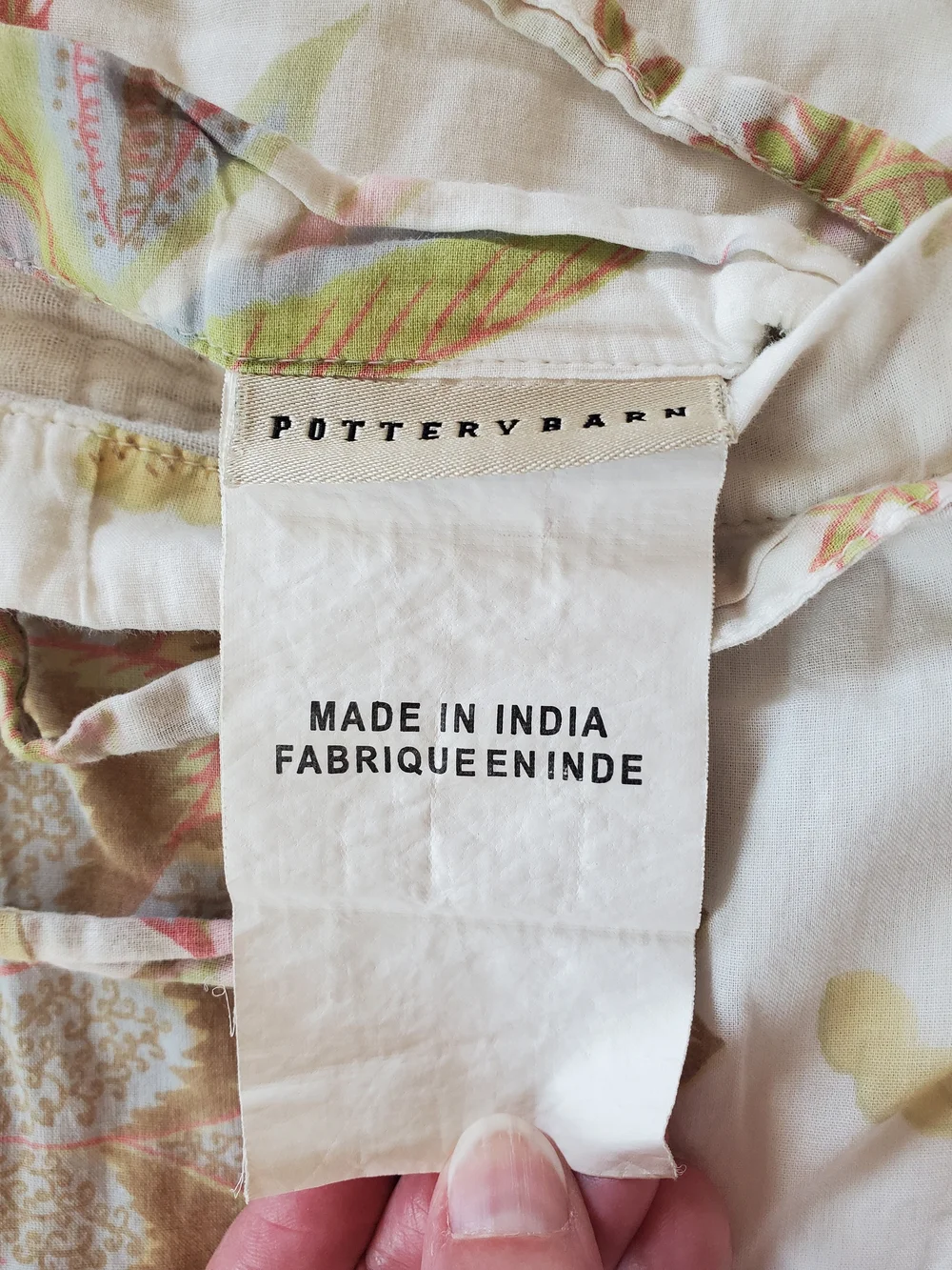 Pottery Barn Floral Patchwork Cotton Set Of 2 Standard Pillow Shams